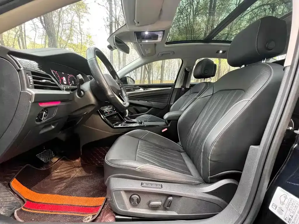 Volkswagen Passat 2022 из CN, фото 6