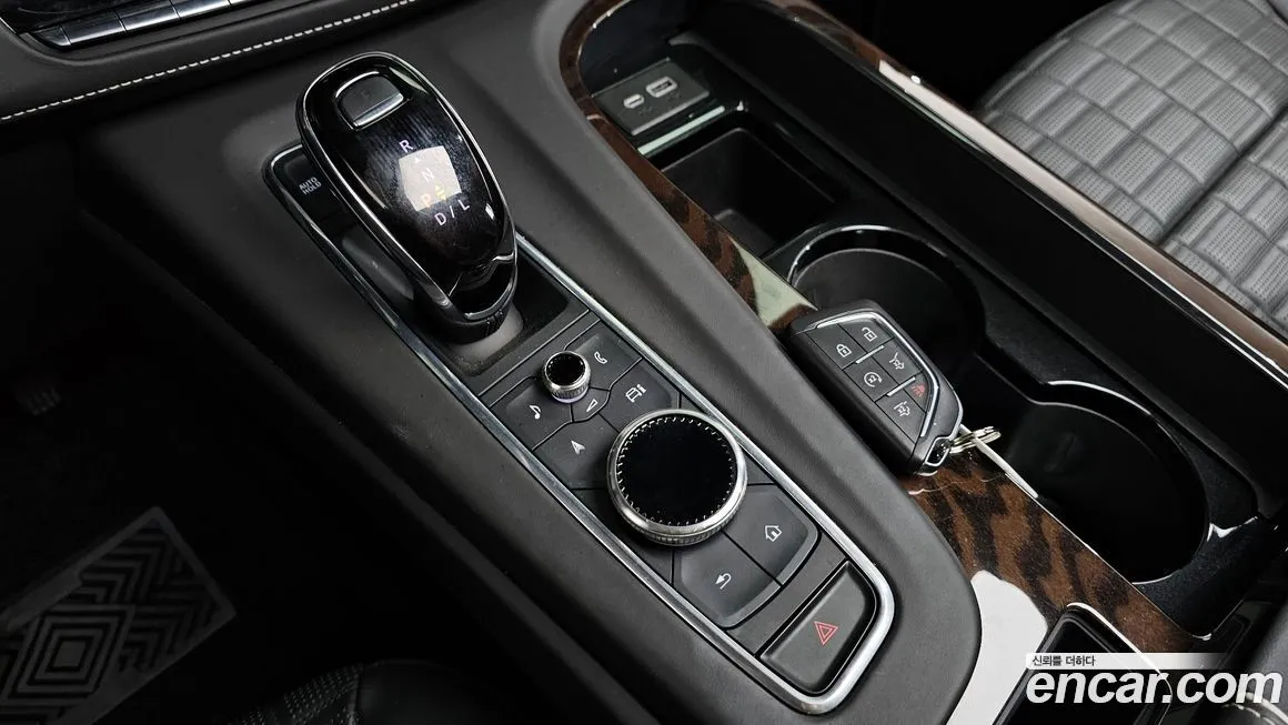 Cadillac Escalade 2023 из KR, фото 10