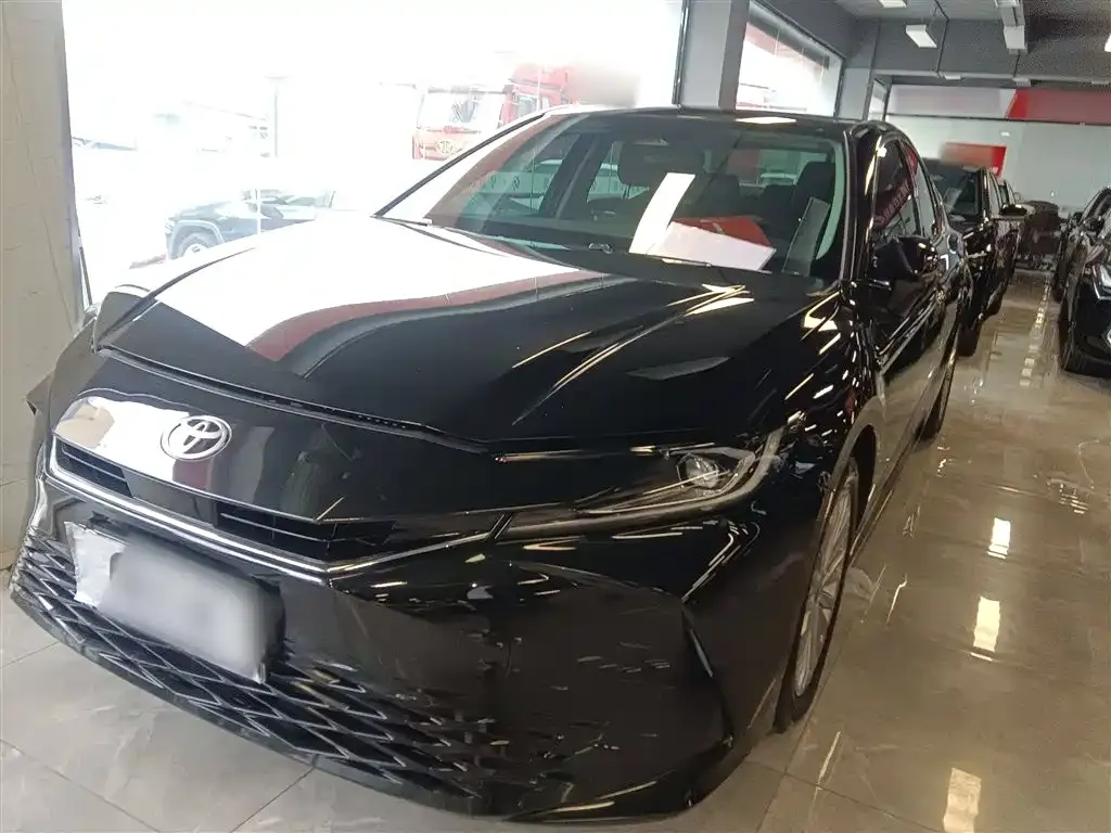 Toyota Camry 2024 из CN, фото 1