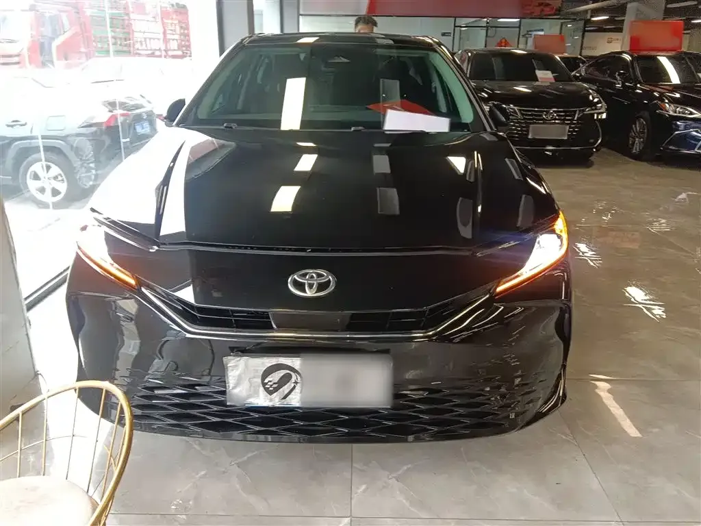 Toyota Camry 2024 из CN, фото 8