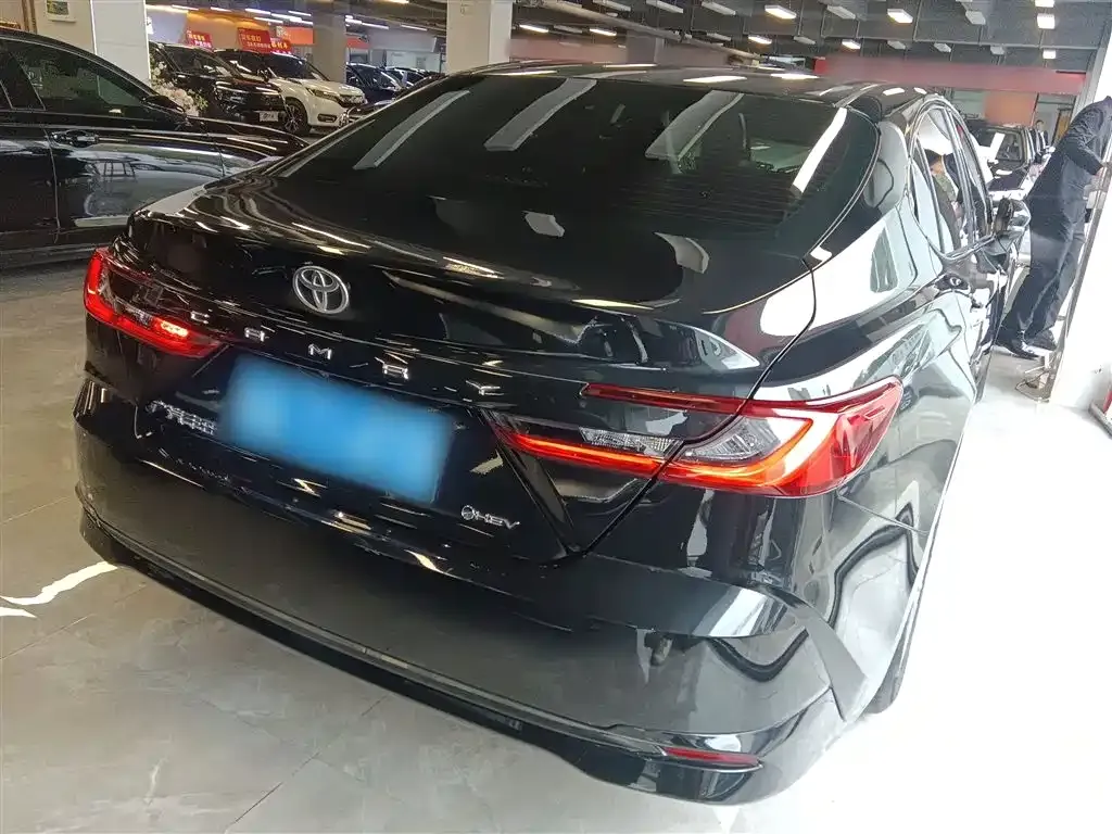 Toyota Camry 2024 из CN, фото 9