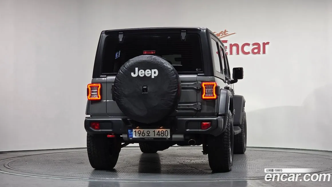 Jeep Wrangler 2022 из KR, фото 9
