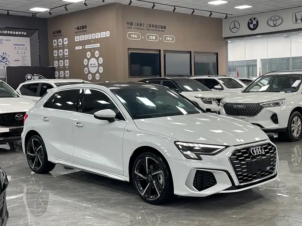 Audi A3 2023 из CN, фото 7