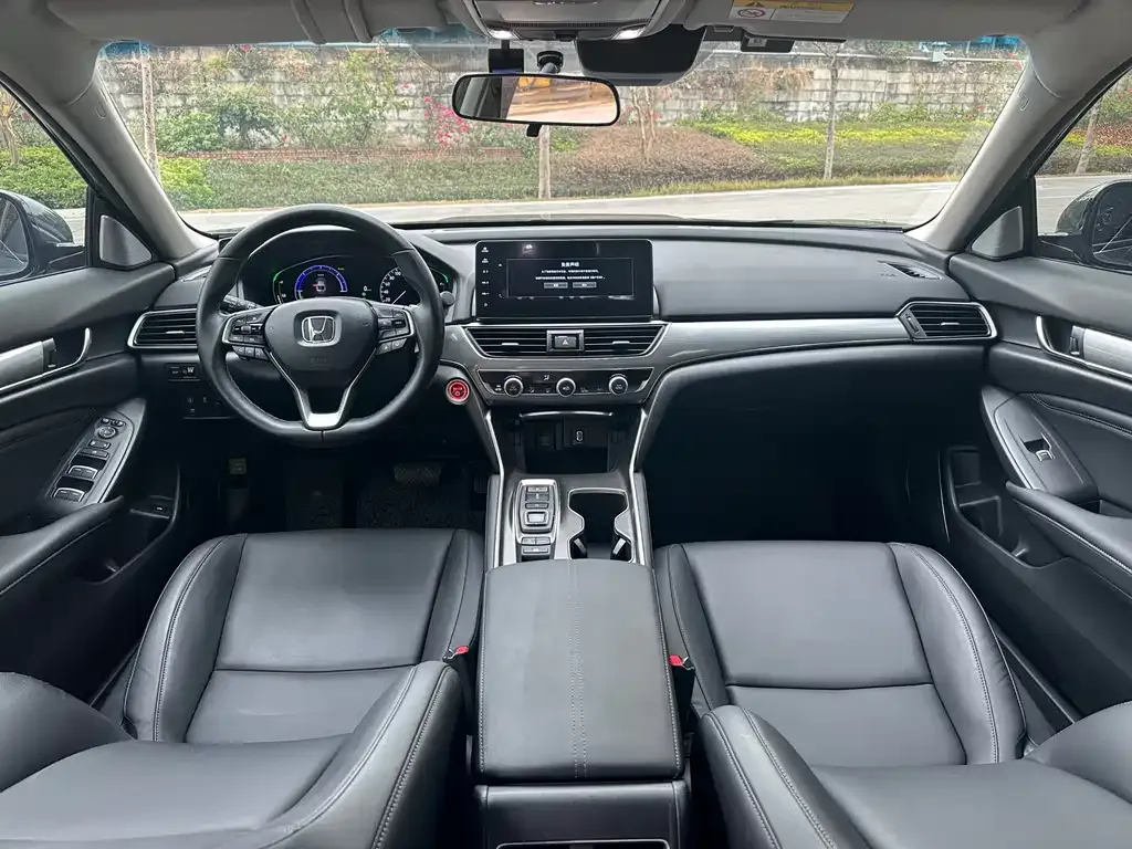 Honda Accord — фото 5