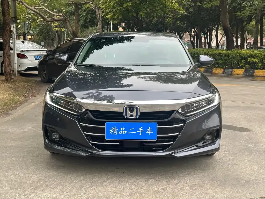 Honda Accord — фото 10