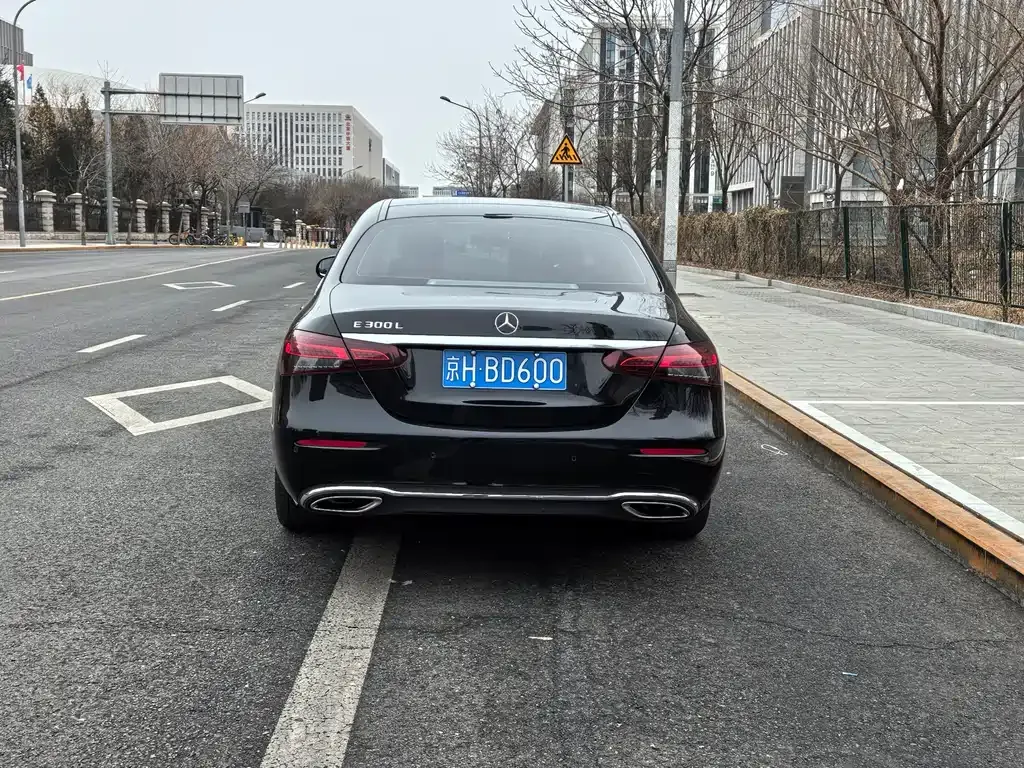 Mercedes-Benz E-Class 2023 из CN, фото 2