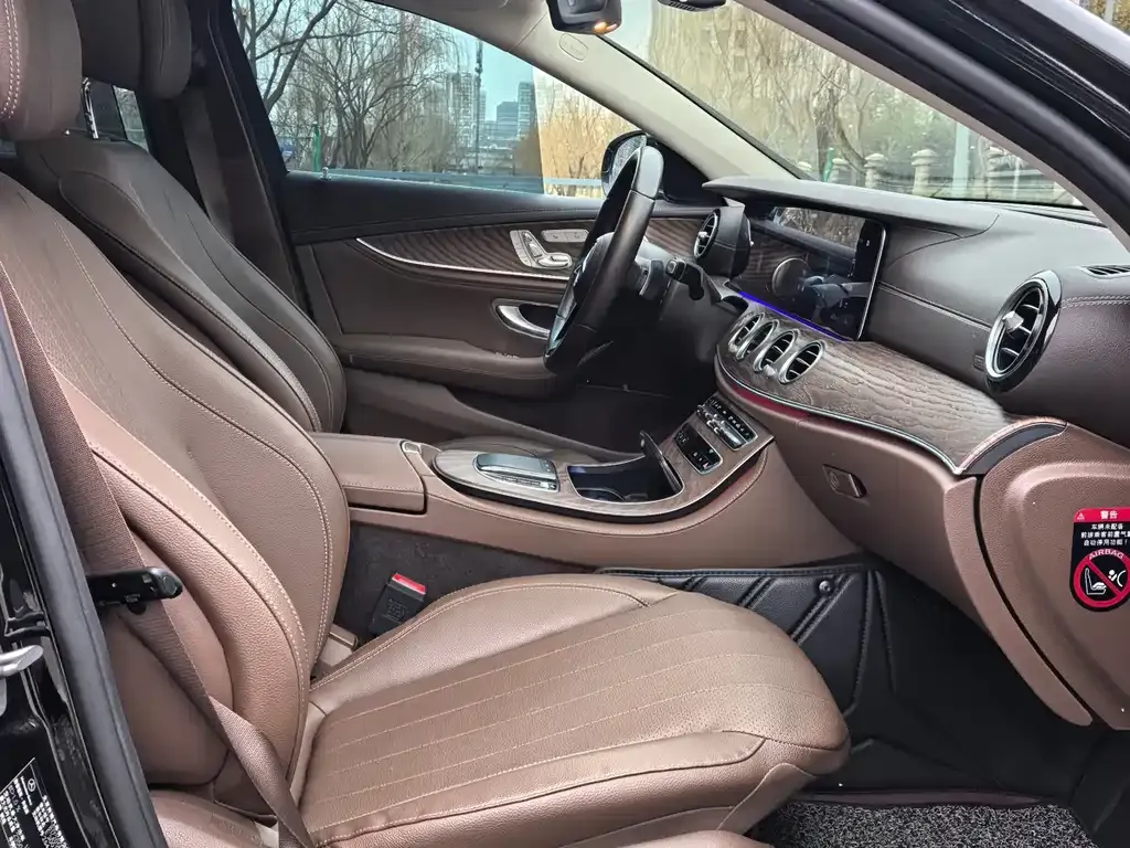 Mercedes-Benz E-Class 2023 из CN, фото 3