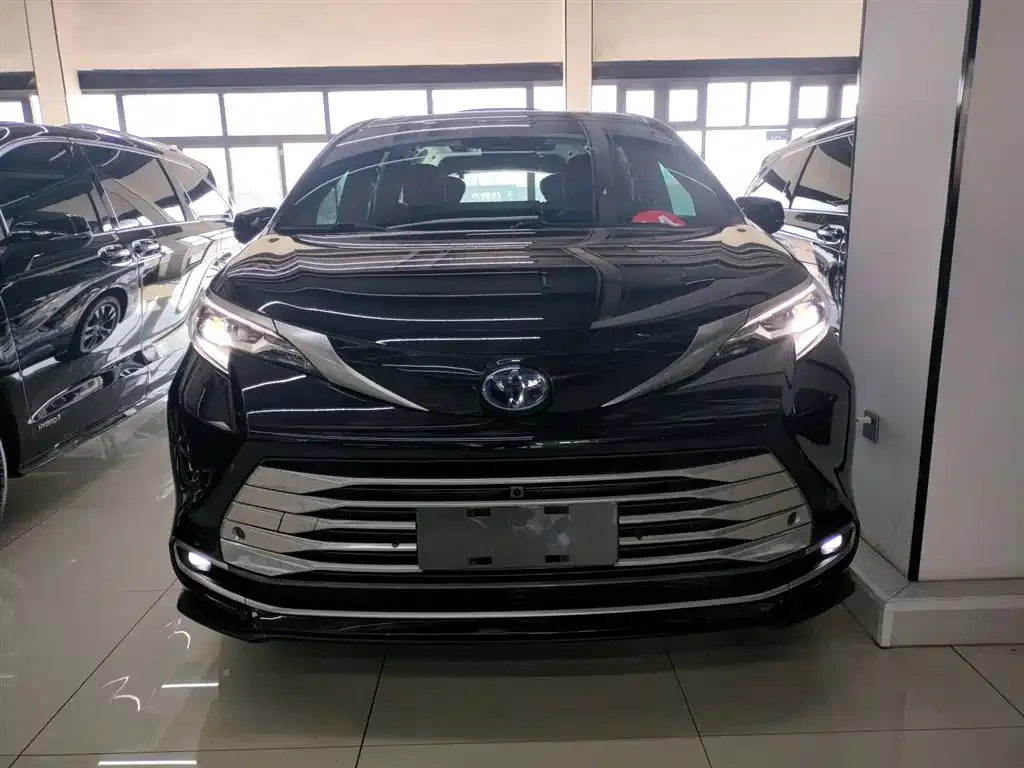 Toyota Sienna 2022 из CN, фото 6