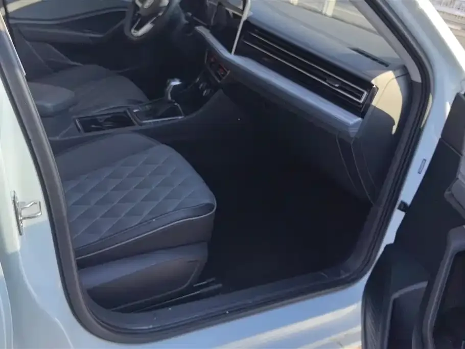 Volkswagen Sagitar 2023 из CN, фото 7