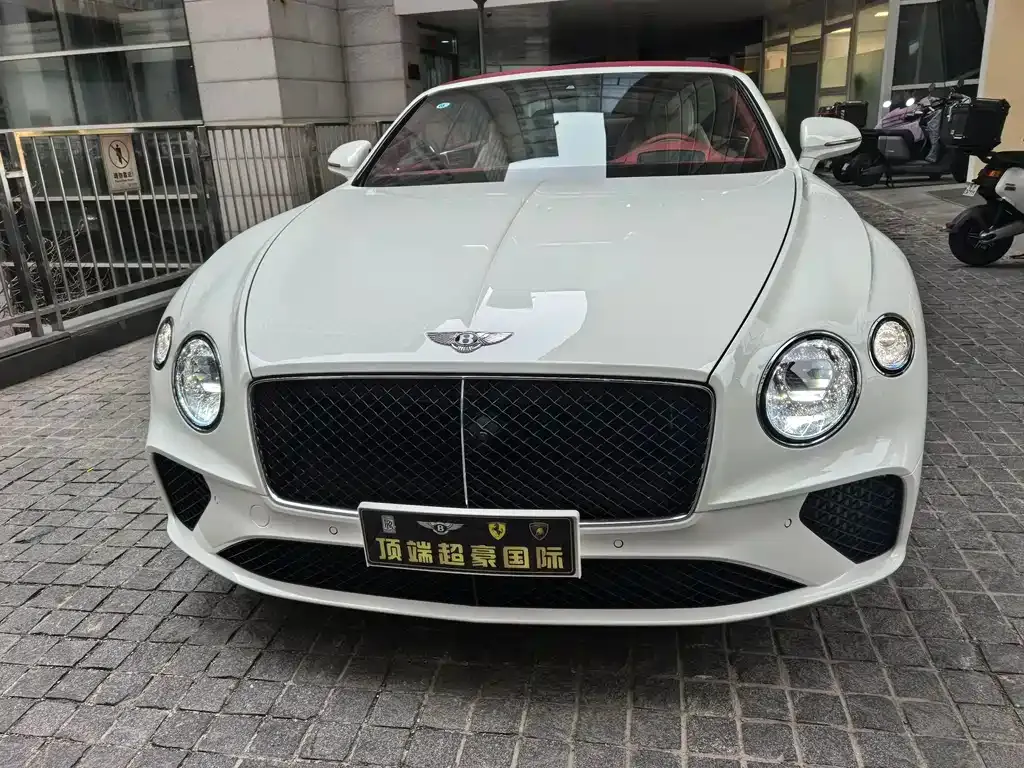 Bentley Continental 2025 из CN, фото 1