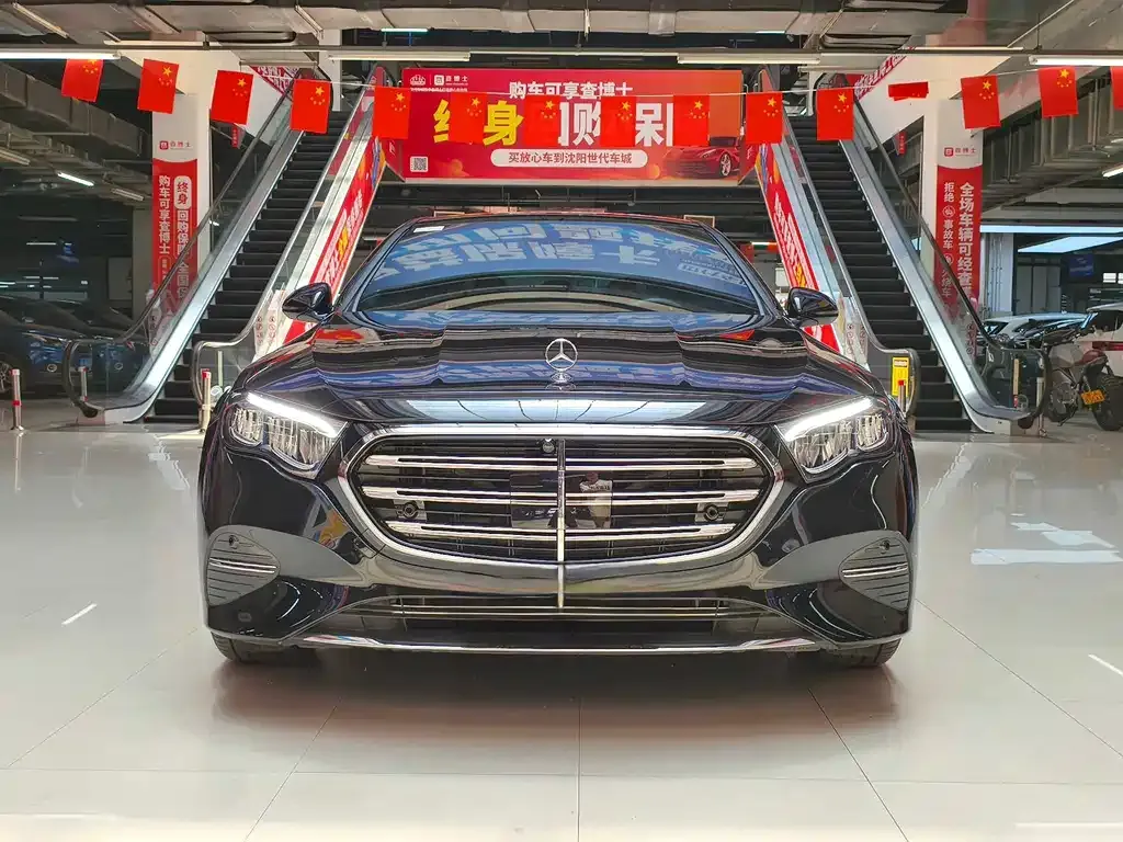 Mercedes-Benz E-Class 2024 из CN, фото 2
