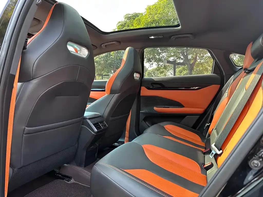 Changan UNI-V 2023 из CN, фото 6