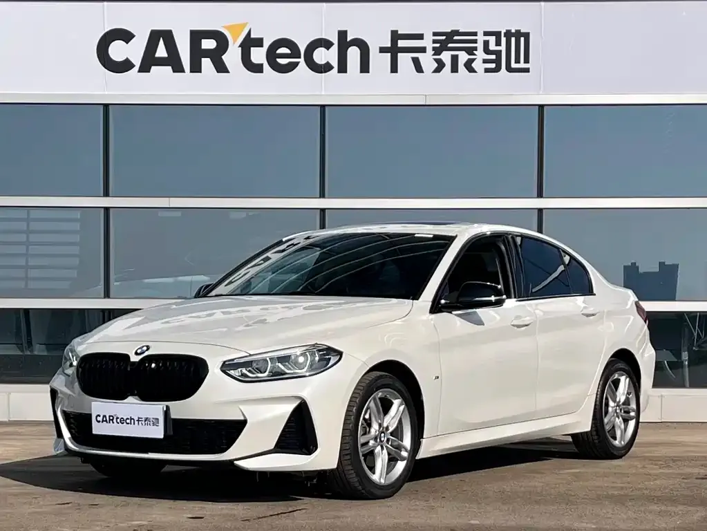 BMW 1 Series 2022 из CN, фото 1