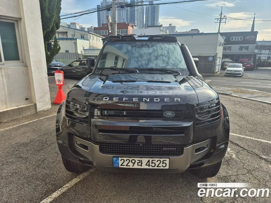 Land Rover Defender 2023 из KR, фото 1
