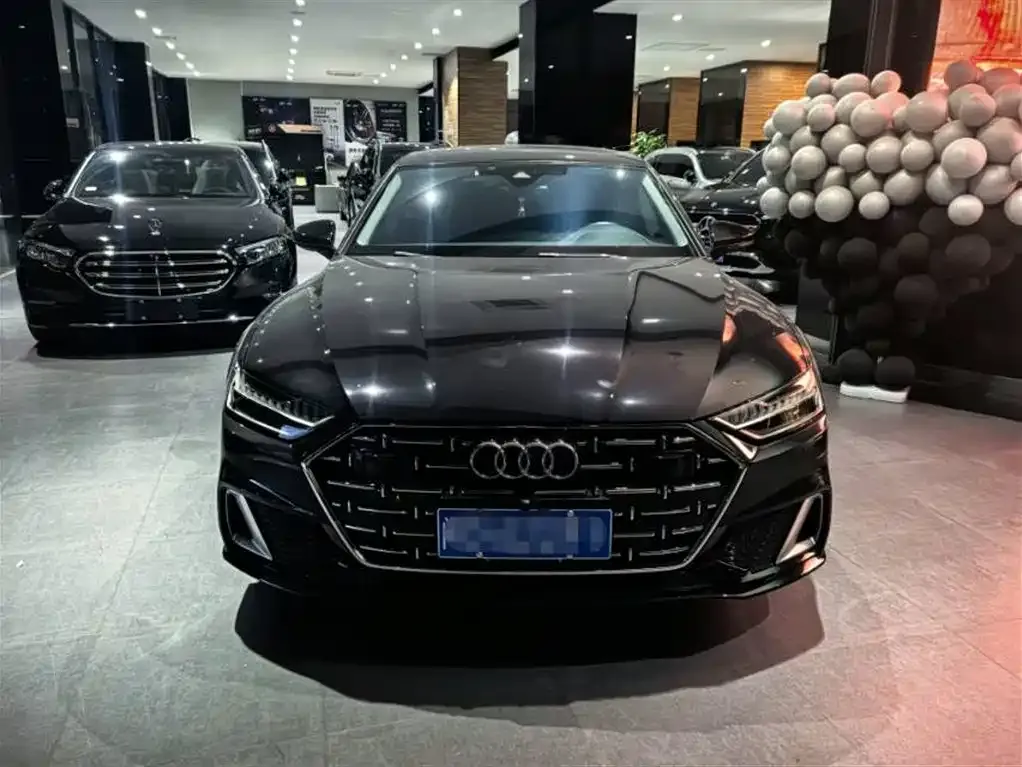 Audi A7L 2024 из CN, фото 7