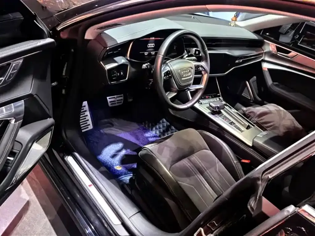 Audi A7L 2024 из CN, фото 8