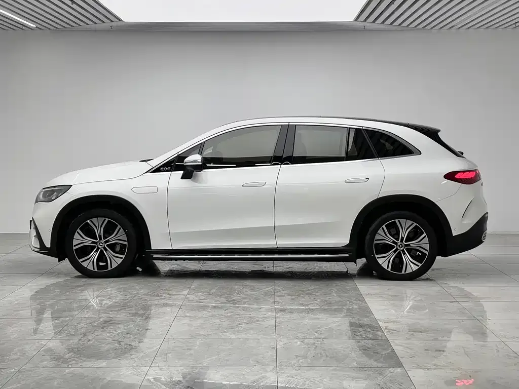 Mercedes-Benz EQE SUV 2024 из CN, фото 8