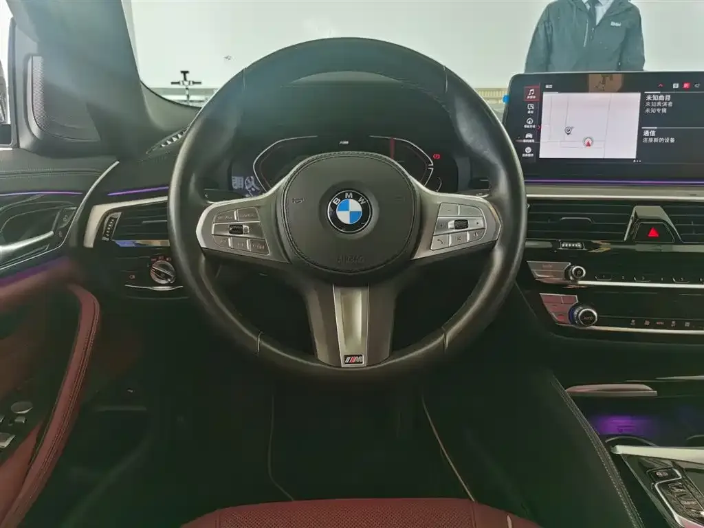 BMW 5 Series 2023 из CN, фото 4