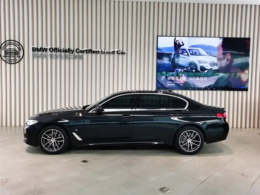 BMW 5 Series 2023 из CN, фото 2