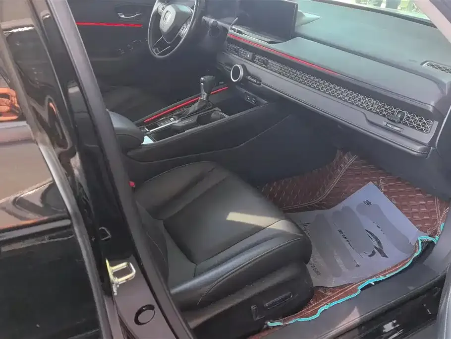 Honda Accord — фото 10