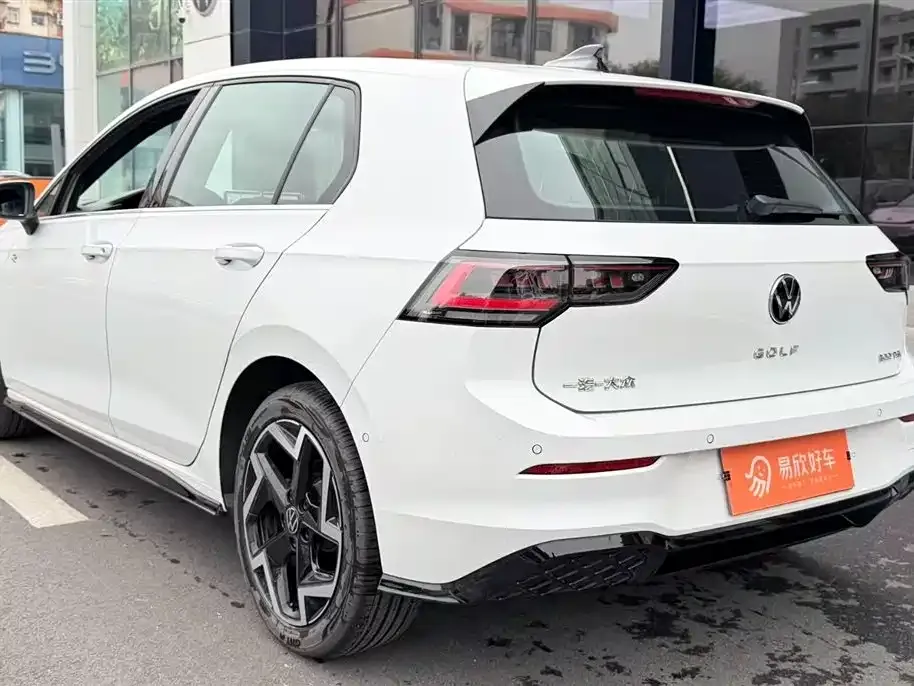 Volkswagen Golf 2025 из CN, фото 6