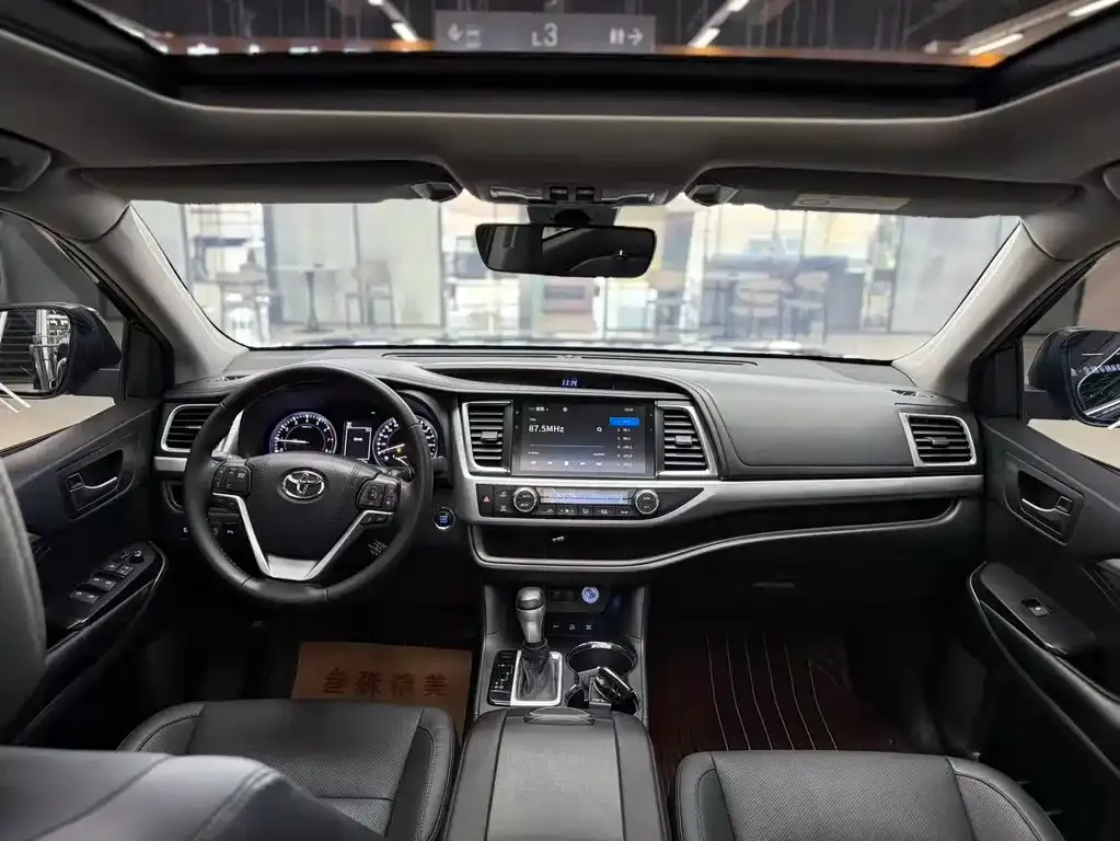 Toyota Highlander 2021 из CN, фото 3