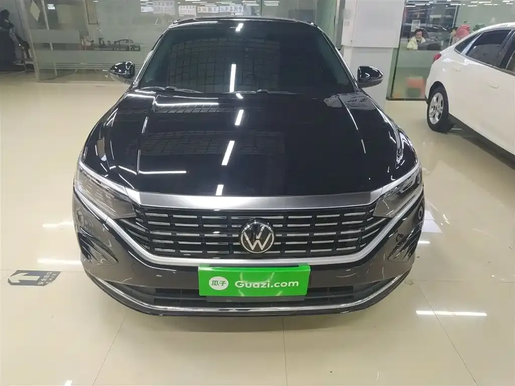 Volkswagen Passat 2023 из CN, фото 10