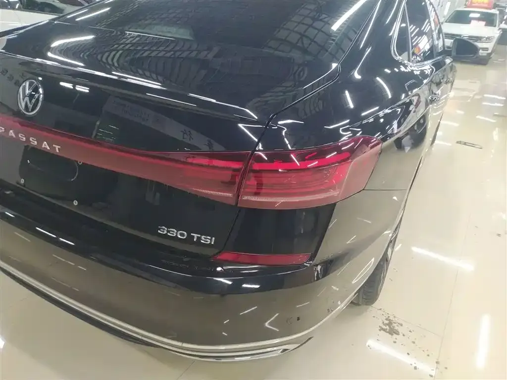 Volkswagen Passat 2023 из CN, фото 6