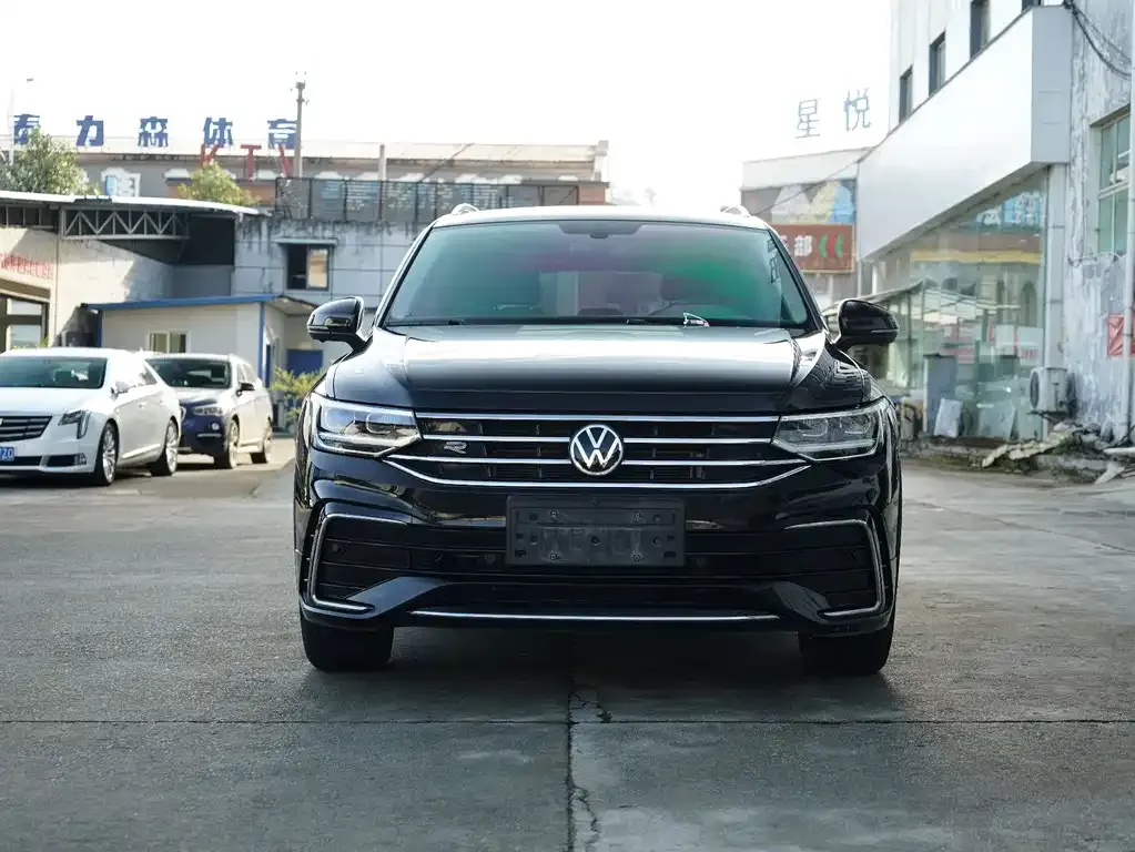 Volkswagen Tiguan L 2021 из CN, фото 9