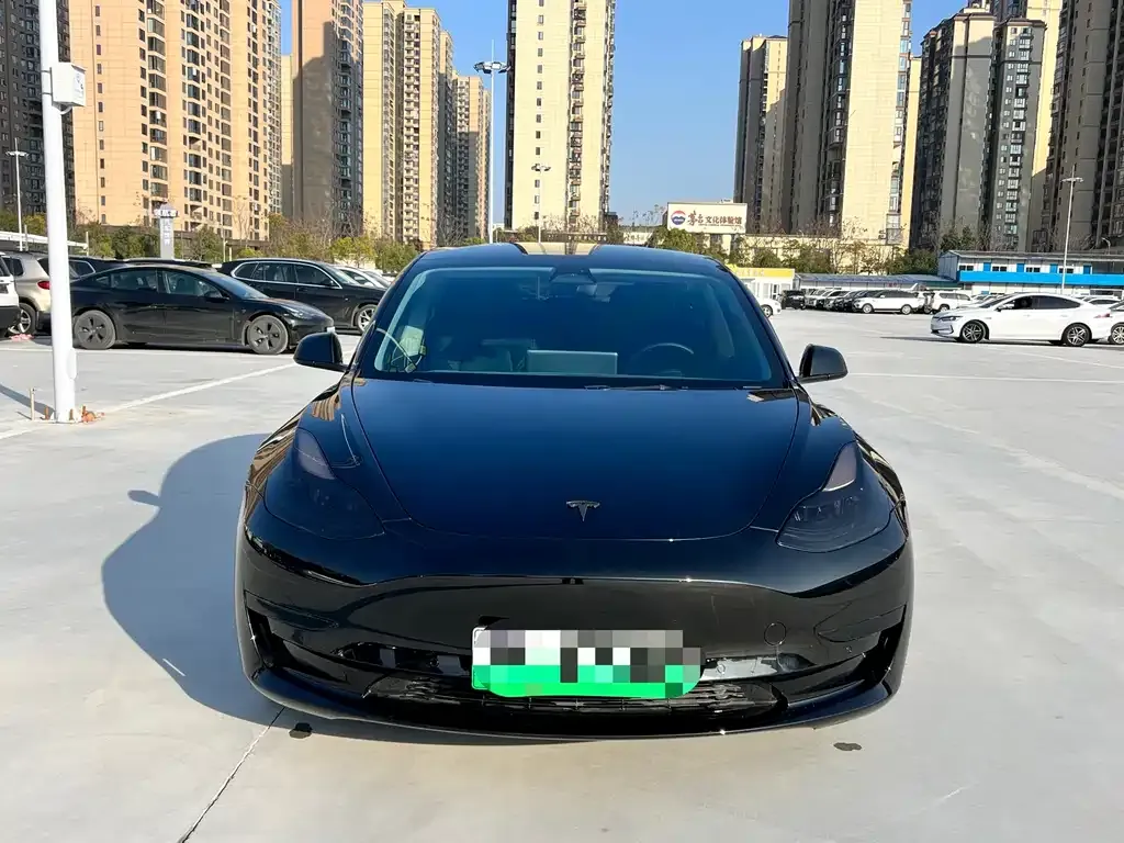 Tesla Model 3 — фото 7