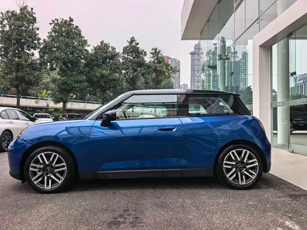 MINI Cooper EV 2024 из CN, фото 8