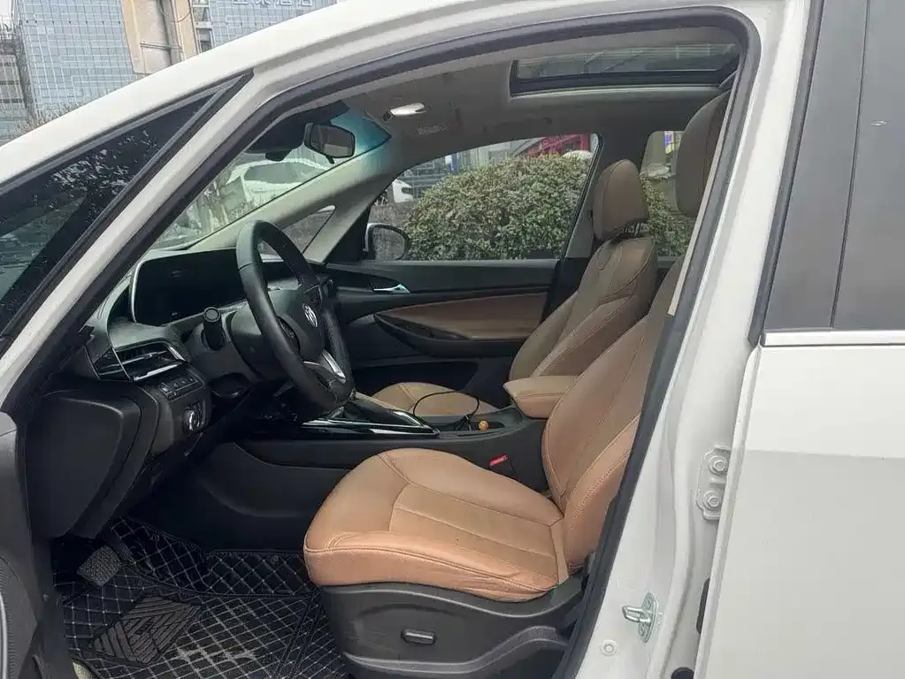 Buick GL6 2022 из CN, фото 5