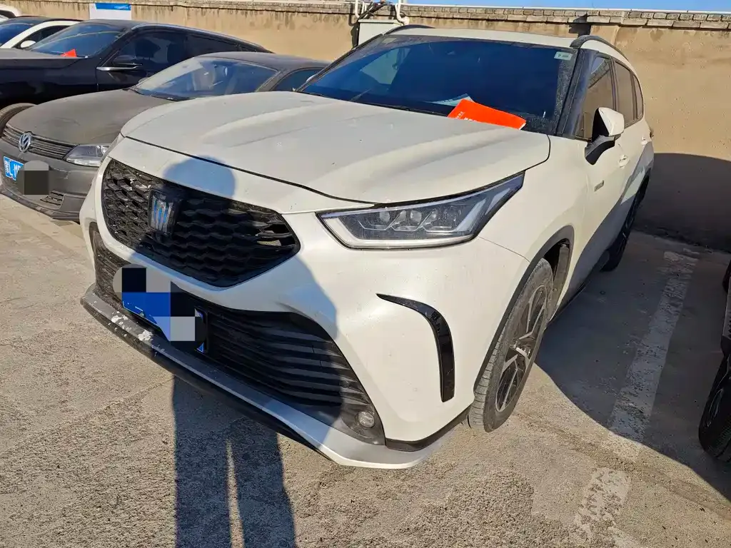 Toyota Crown Kluger 2021 из CN, фото 1