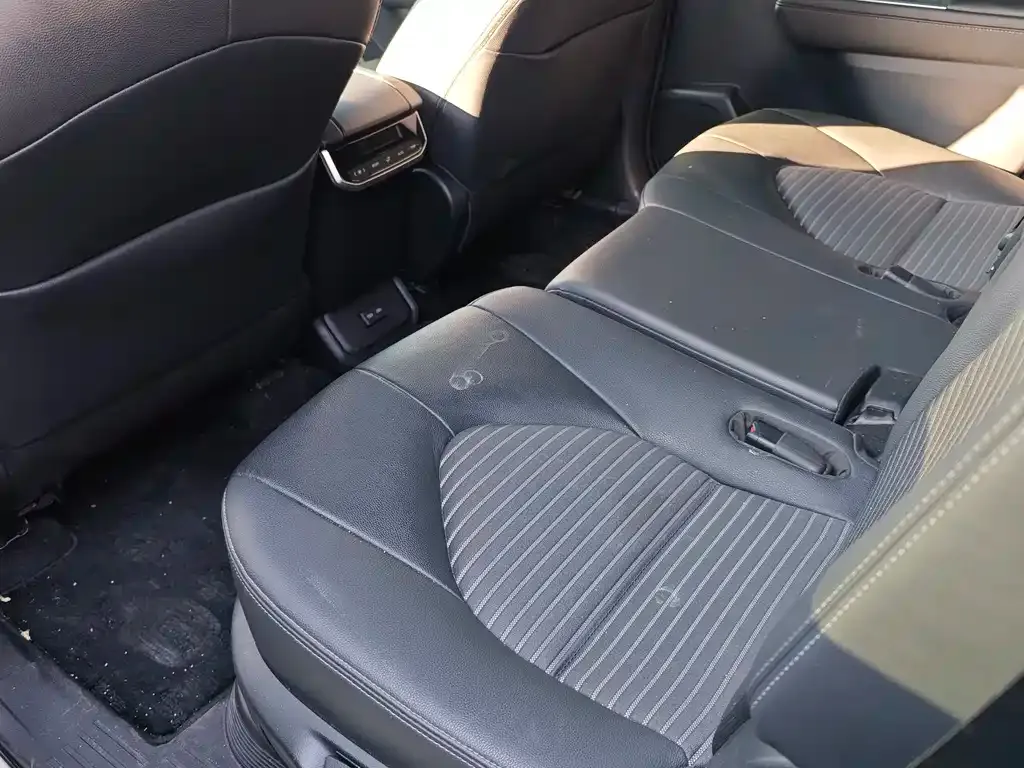 Toyota Crown Kluger 2021 из CN, фото 5