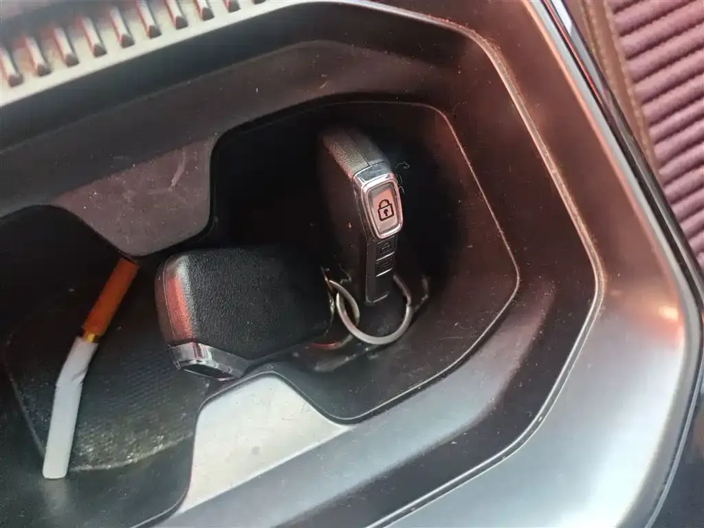 Kia Sportage — фото 8