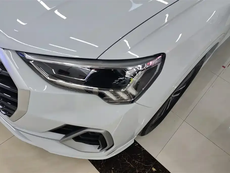 Audi Q3 2023 из CN, фото 4