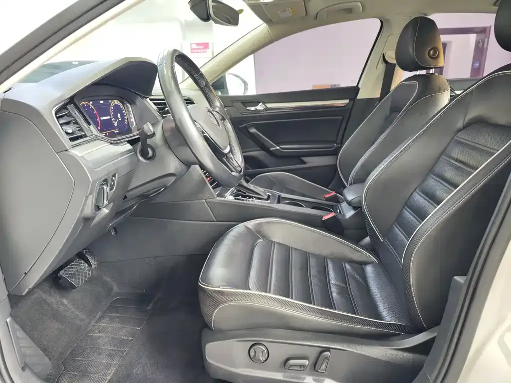 Volkswagen Lamando 2021 из CN, фото 8