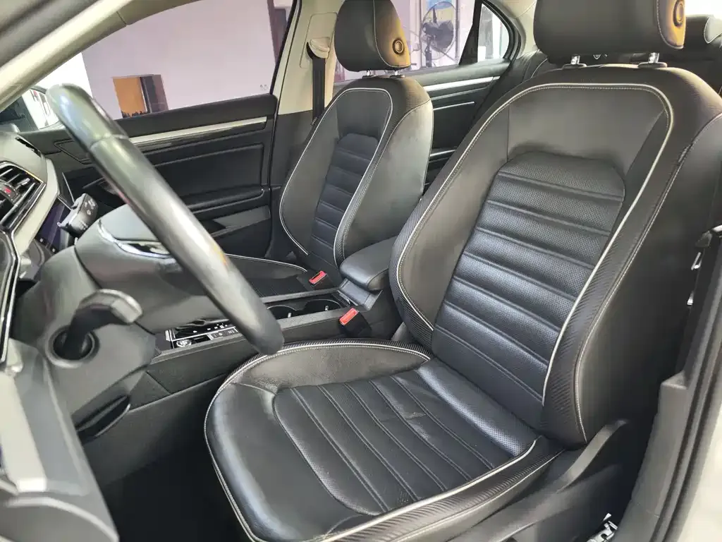 Volkswagen Lamando 2021 из CN, фото 3