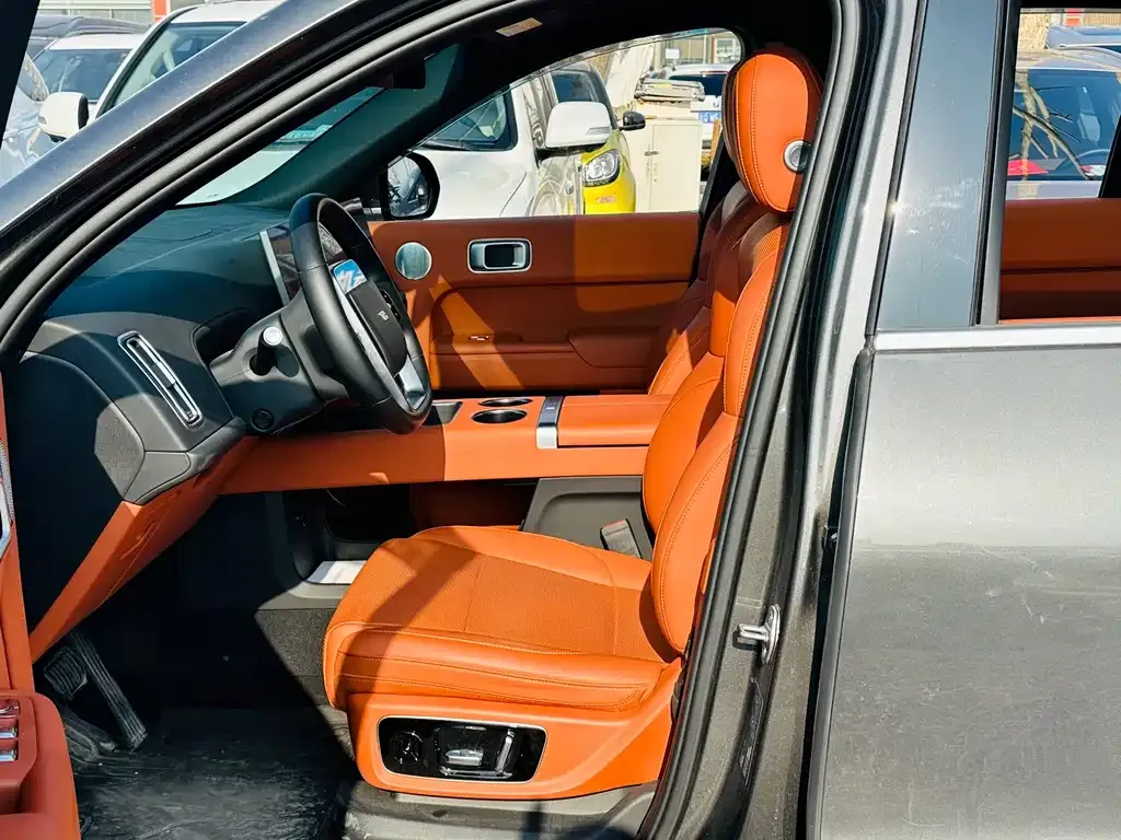 Li Auto L8 2023 из CN, фото 4