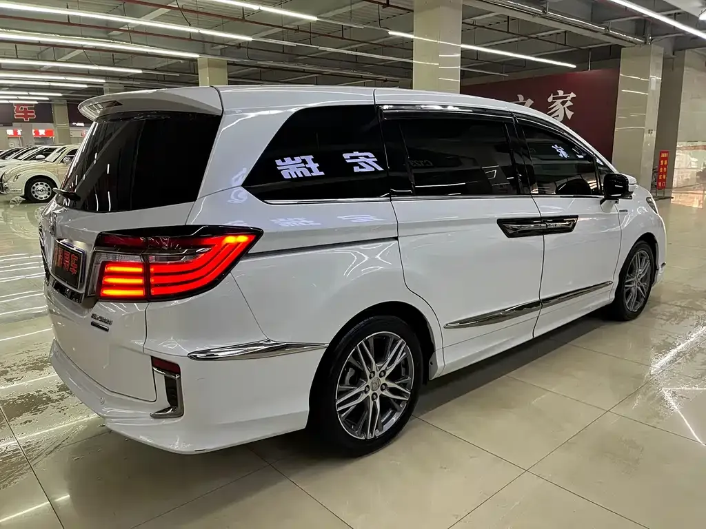 Honda Elysion 2021 из CN, фото 3