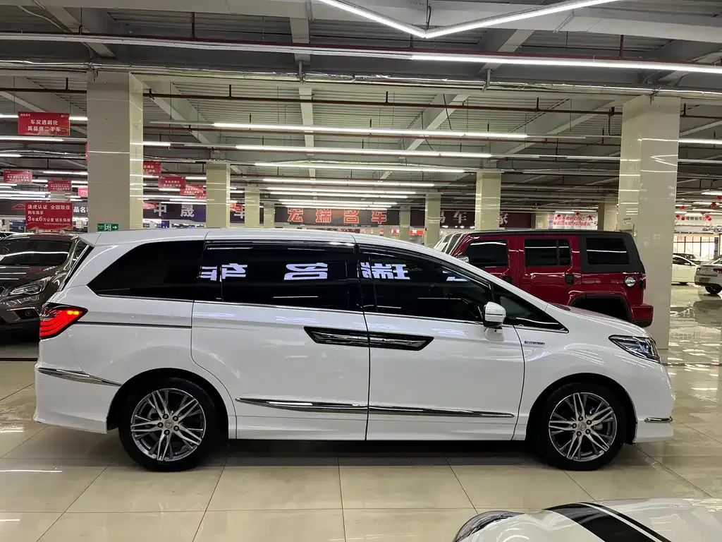 Honda Elysion 2021 из CN, фото 8