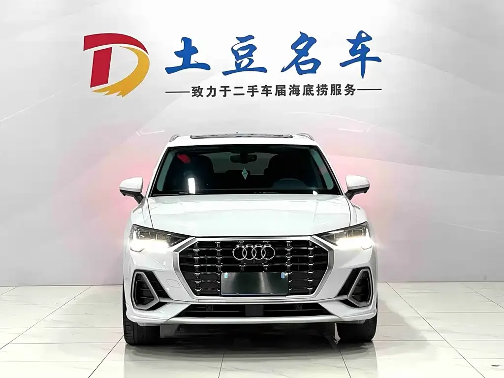 Audi Q3 2021 из CN, фото 4