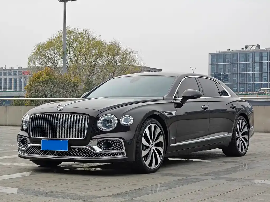 Bentley Flying Spur 2023 из CN, фото 1