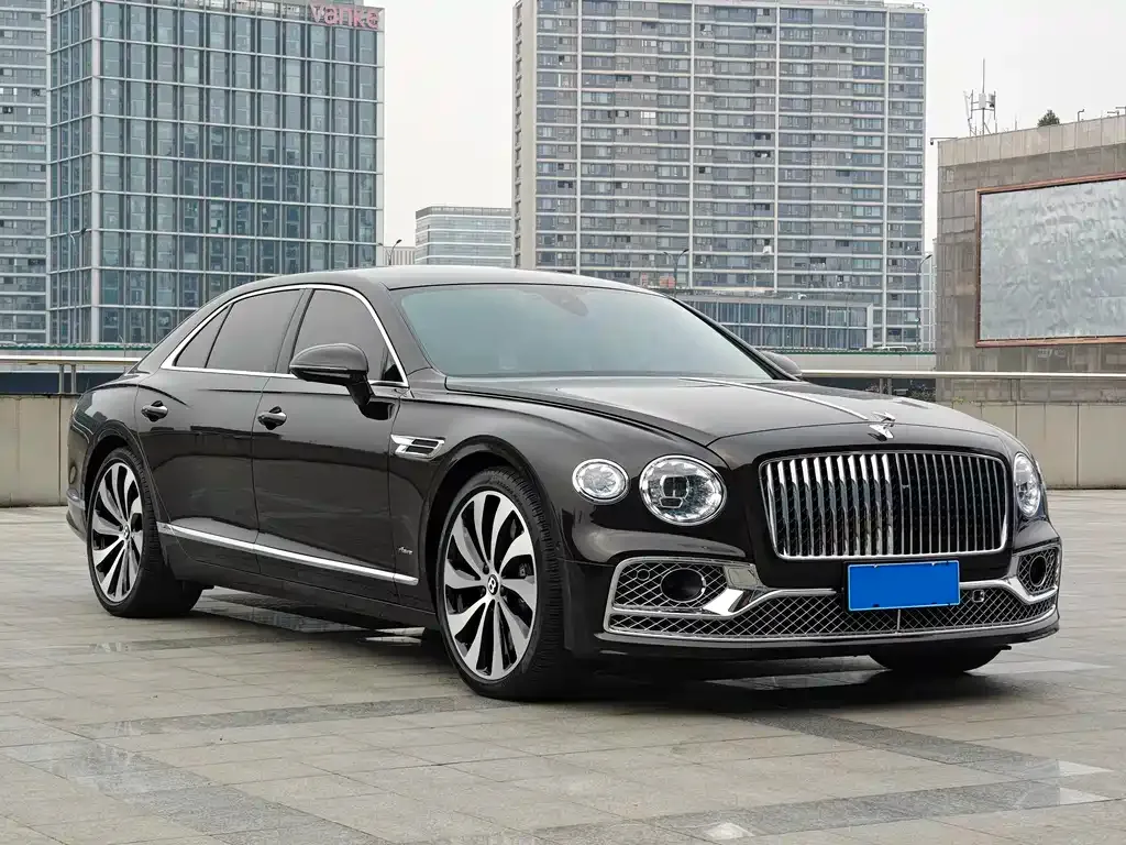 Bentley Flying Spur 2023 из CN, фото 8