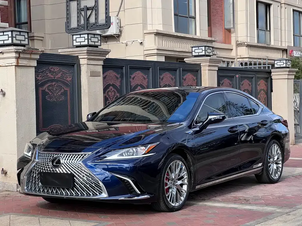 Lexus ES 2024 из CN, фото 1