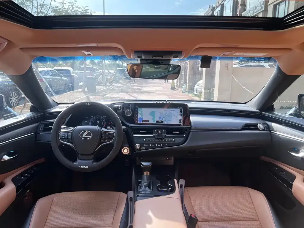 Lexus ES 2024 из CN, фото 2