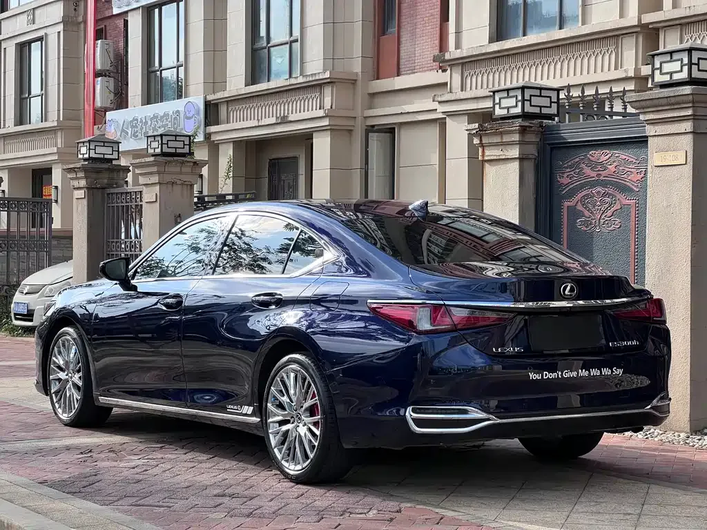 Lexus ES 2024 из CN, фото 9