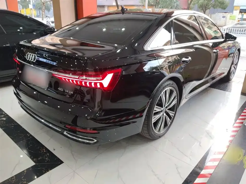 Audi A6L 2021 из CN, фото 4
