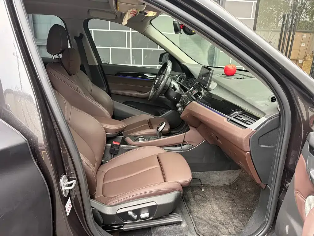 BMW X1 2022 из CN, фото 8