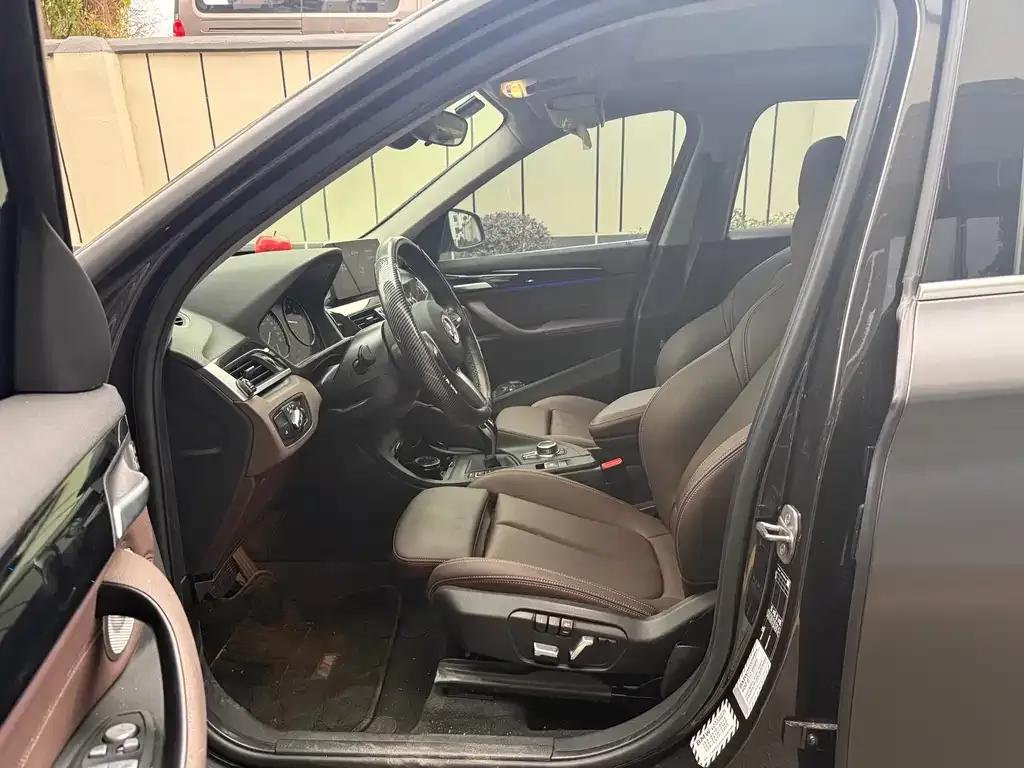 BMW X1 2022 из CN, фото 3